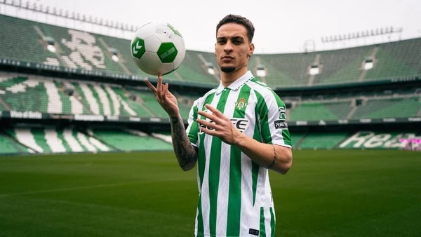 MU Jangan Sampai Tertipu Performa Antony di Real Betis