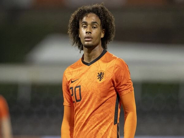 Karena Zirkzee Tak Cukup Bagus untuk Masuk Timnas Belanda