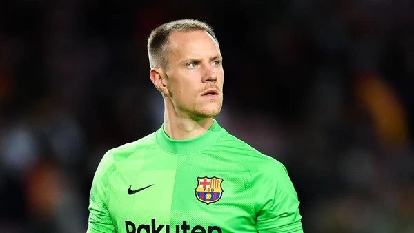 Ter Stegen Bantah Cerai karena Istri Selingkuh: Berita Palsu!